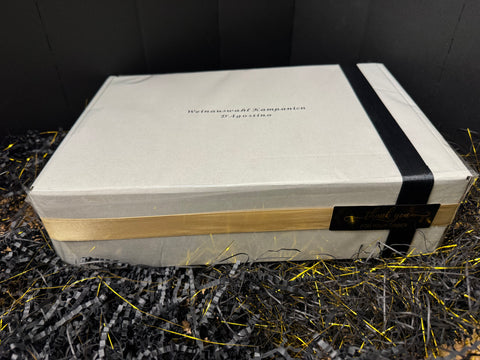 Weiße Geschenkbox mit 5 Produkten